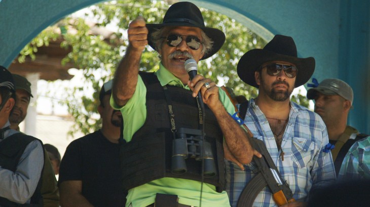 3-Dr.-Jose-Mireles-center-in-CARTEL-LAND-a-film-by-Matthew-Heineman