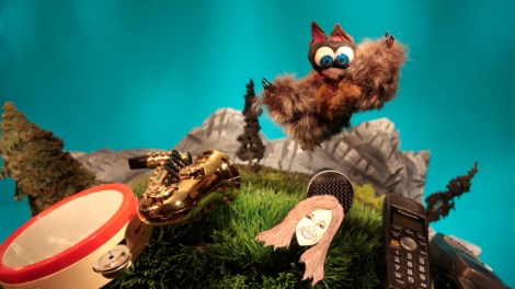 rolling-1600x900-c-default