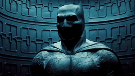 batman-v-superman-cowl-inspirational-image-batman-v-superman-trailer-cowl-batsuit-full-of-batman-v-superman-cowl